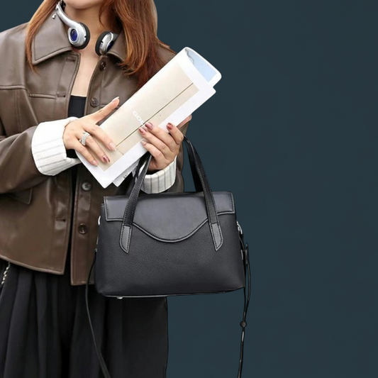 Geanta dama din piele naturala, Lucmark, compartimentare eficienta, design elegant, versatila, curele reglabile si detasabile, dimensiuni 25.5 x 11 x 17 cm, culoare – Negru