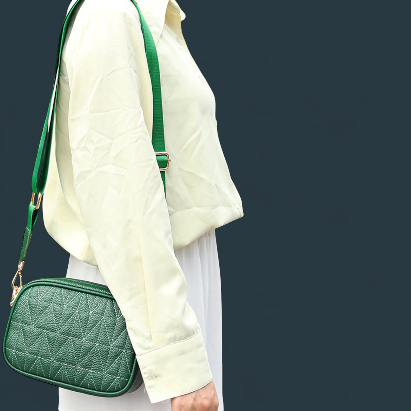 Geanta dama din piele naturala, Lucmark, practica, versatila, design modern, dimensiuni 20 x 7.5 x 14 cm, verde