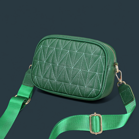 Geanta dama din piele naturala, Lucmark, practica, versatila, design modern, dimensiuni 20 x 7.5 x 14 cm, verde