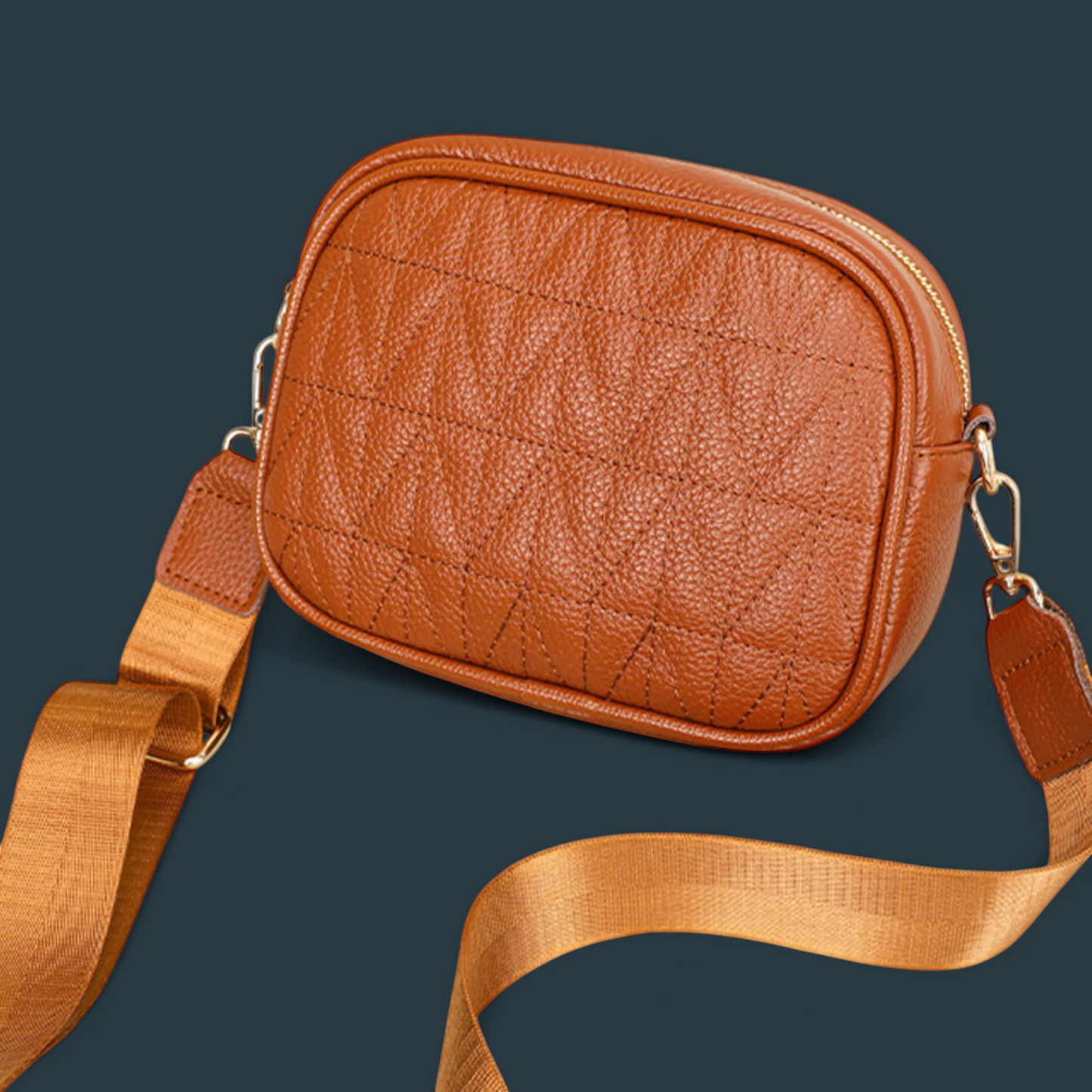 Geanta dama din piele naturala, Lucmark, practica, versatila, design modern, dimensiuni 20 x 7.5 x 14 cm, maro