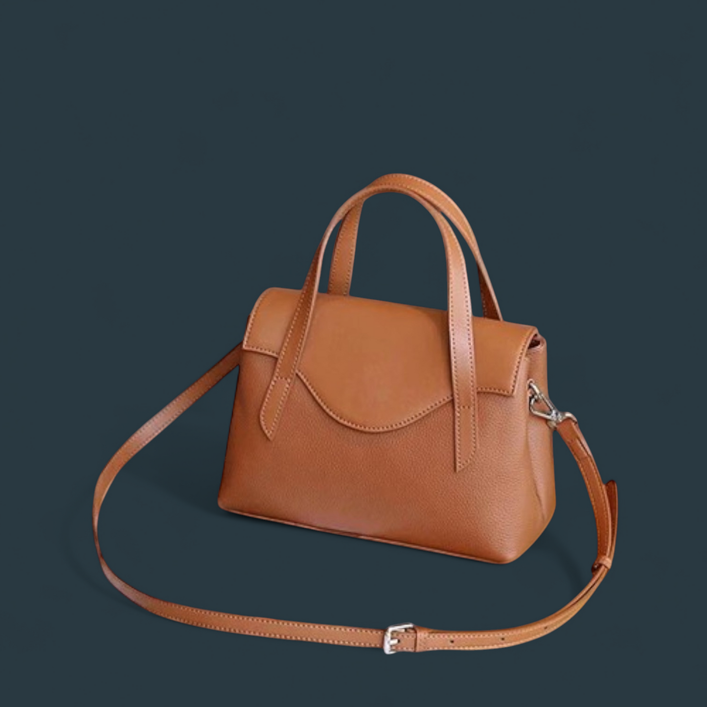 Geanta dama din piele naturala, Lucmark, compartimentare eficienta, design elegant, versatila, curele reglabile si detasabile, dimensiuni 25.5 x 11 x 17 cm, culoare – Maro