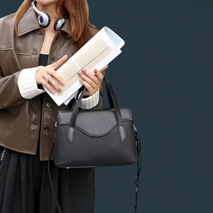 Geanta dama din piele naturala, Lucmark, compartimentare eficienta, design elegant, versatila, curele reglabile si detasabile, dimensiuni 25.5 x 11 x 17 cm, culoare – Negru